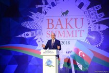 Avropada Mühafizəkarlar və İslahatçılar Alyansının Bakı sammiti başladı (FOTO)