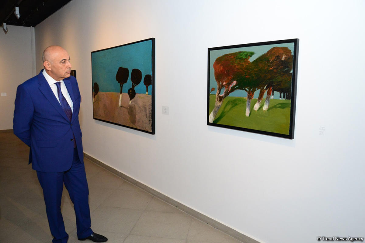 YAY Qalereyasında "Cismani peyzajlar" adlı qrup sərgisi açılıb (FOTO)