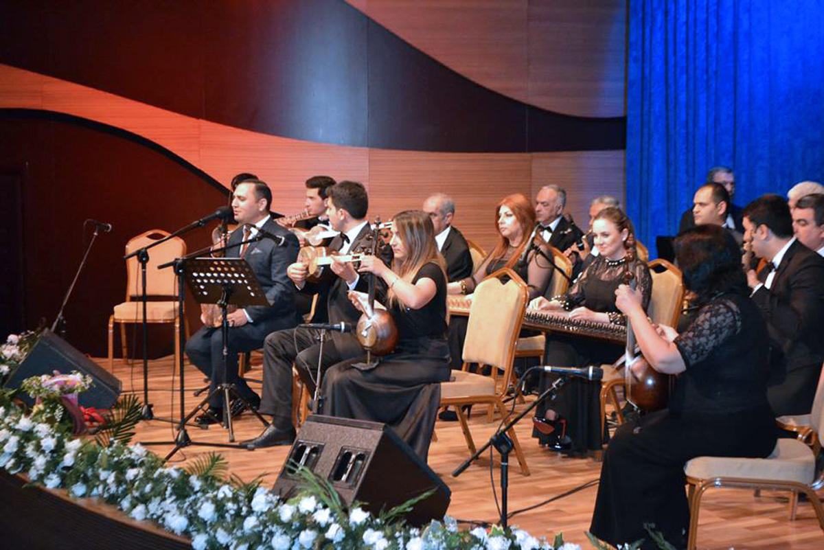Muğam müsabiqələri qaliblərinin konserti olub (FOTO)