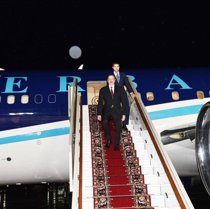 Azərbaycan Prezidenti İlham Əliyev Rusiya Federasiyasına işgüzar səfərə gəlib (FOTO)