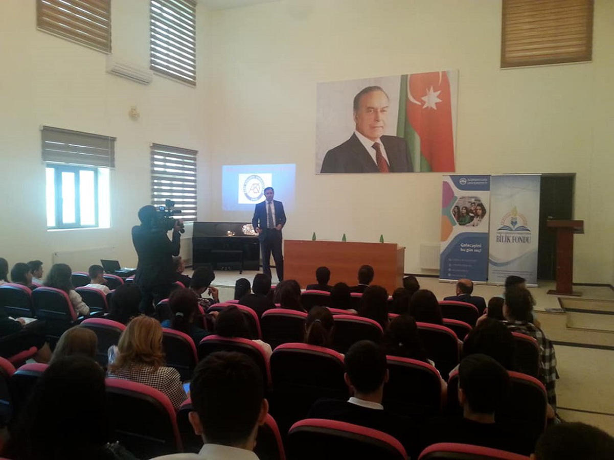 Bölgələrdəki abituriyentlər universitetlərlə daha yaxından tanış olub (FOTO)