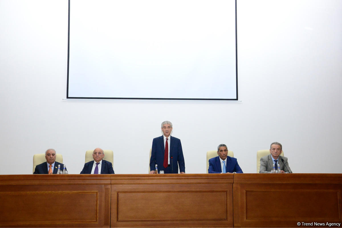 Baş nazirin müavini: Rəqiblərimiz "sosial şəbəkə" pərdəsi arxasında gizlənib tərbiyəsizlik edirlər