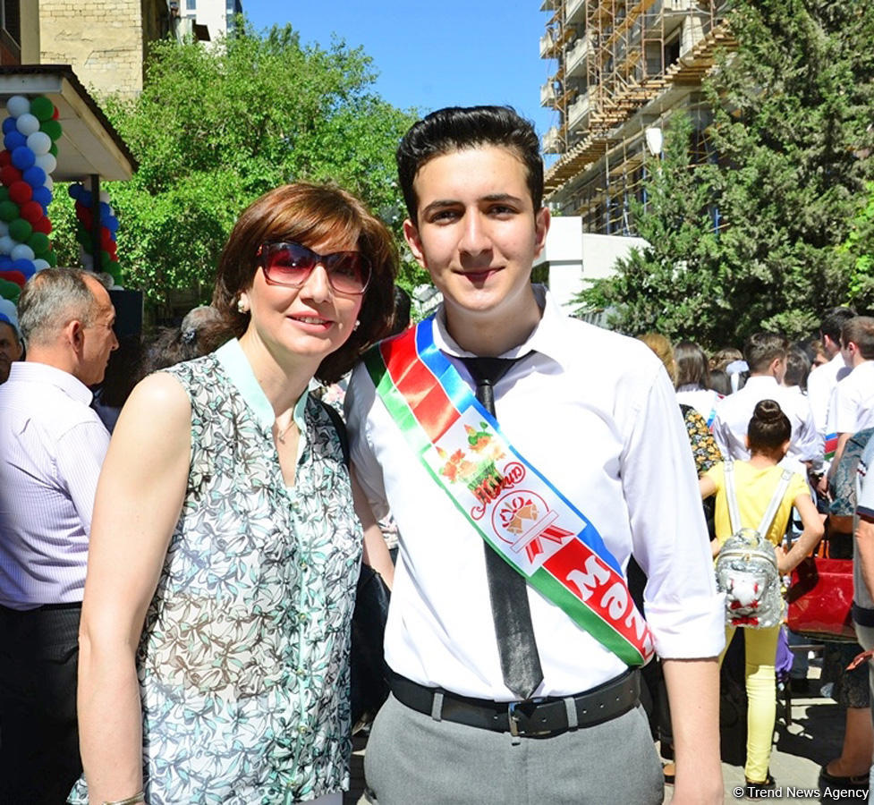 "Son zəng"i çalınanlar (FOTOSESSİYA)