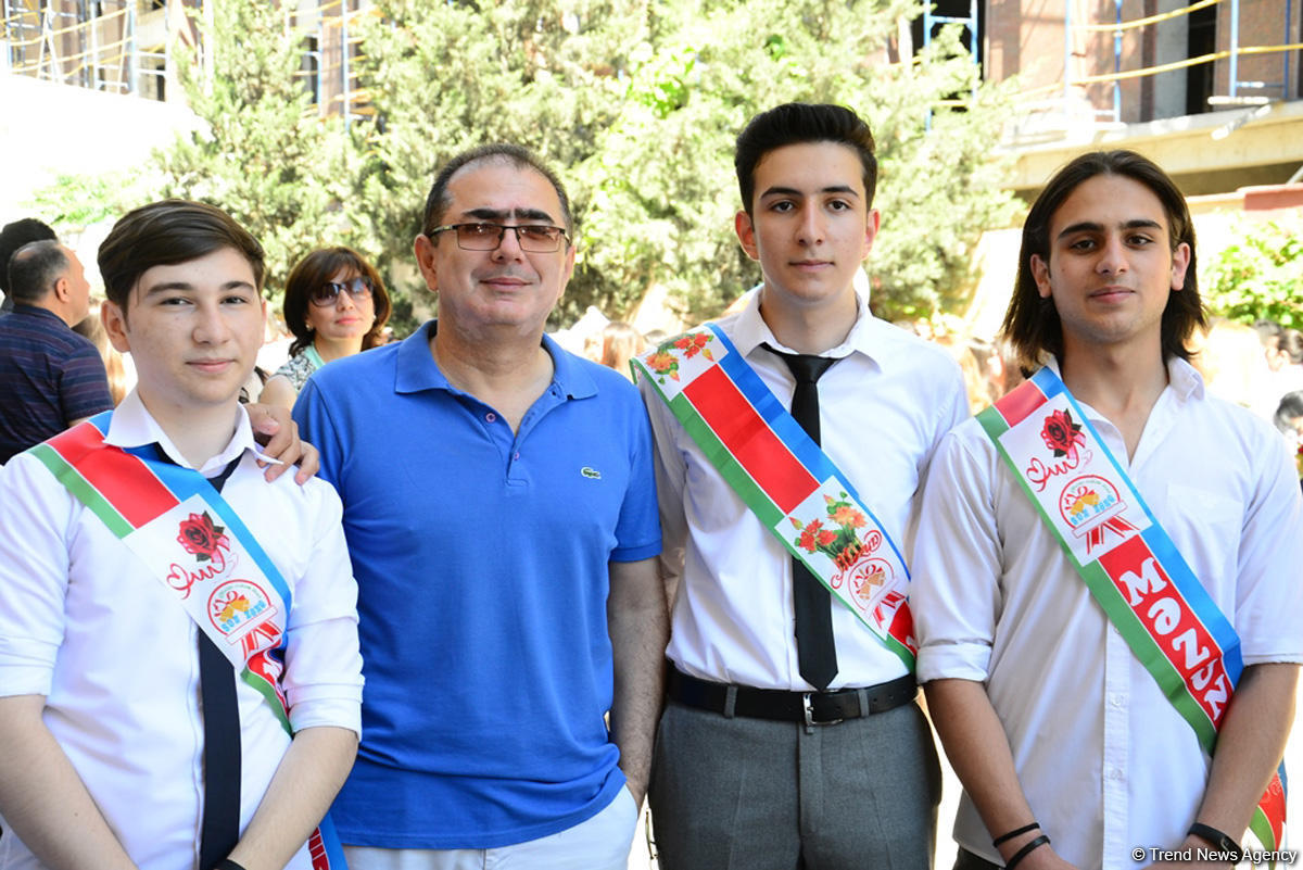 "Son zəng"i çalınanlar (FOTOSESSİYA)