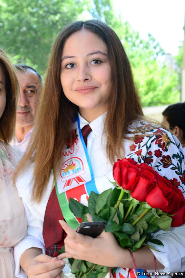 "Son zəng"i çalınanlar (FOTOSESSİYA)