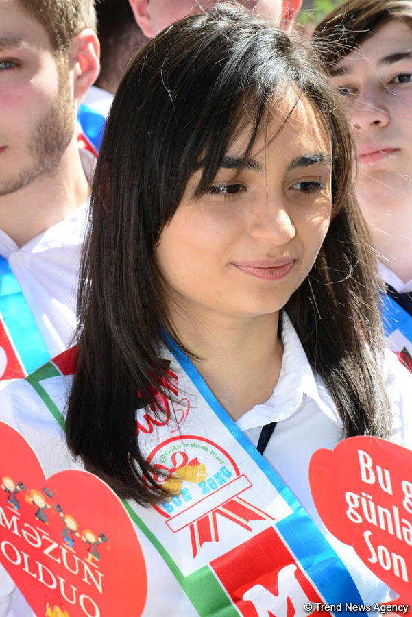 "Son zəng"i çalınanlar (FOTOSESSİYA)