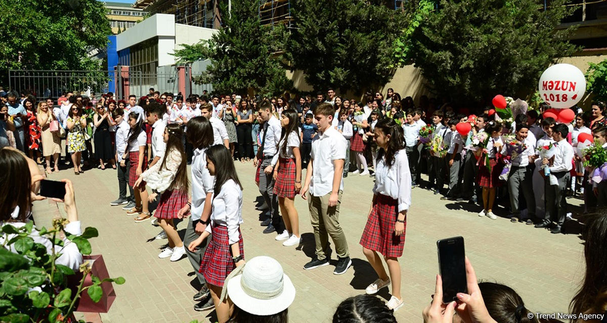 "Son zəng"i çalınanlar (FOTOSESSİYA)