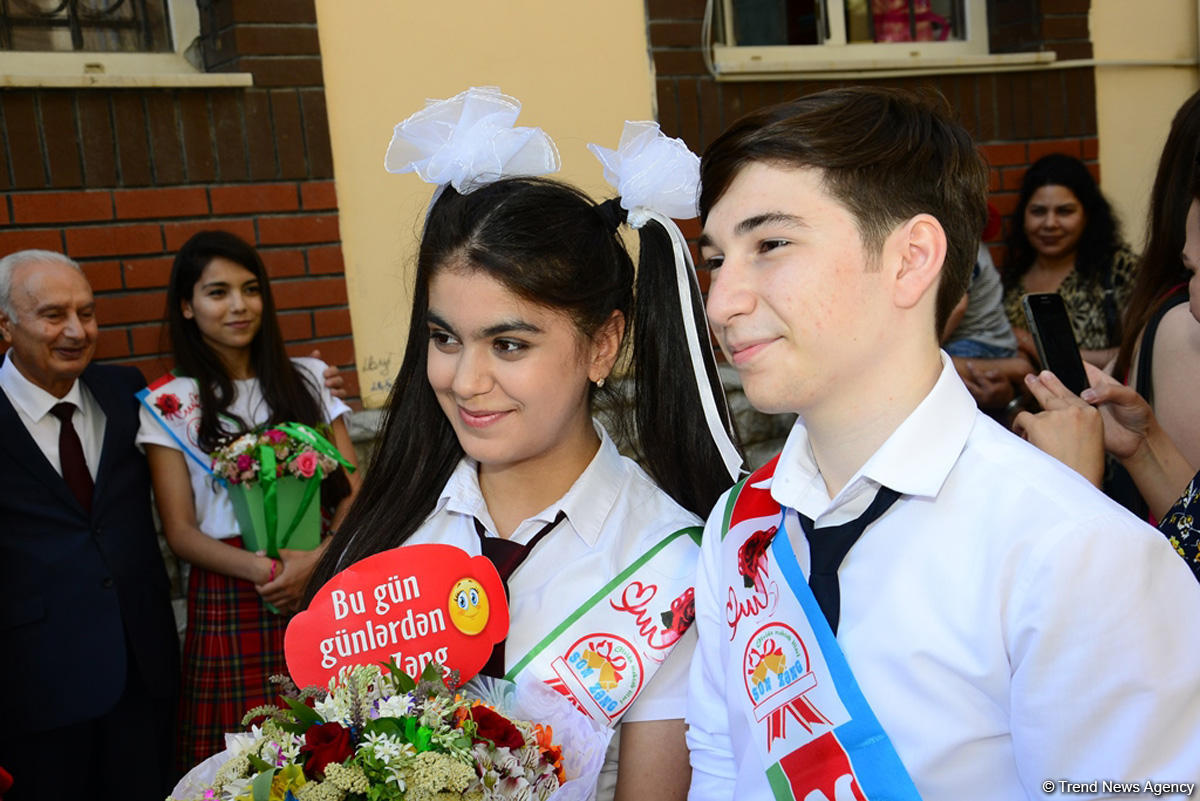 "Son zəng"i çalınanlar (FOTOSESSİYA)