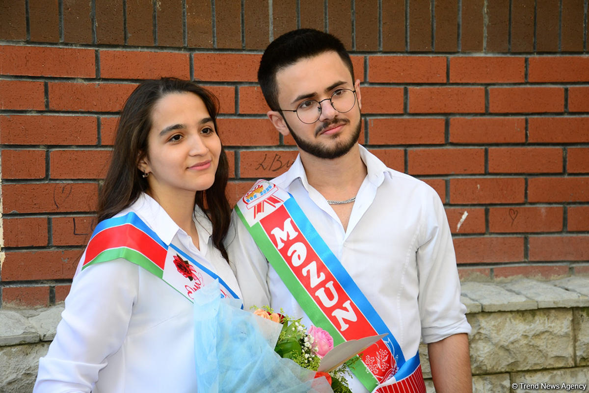 "Son zəng"i çalınanlar (FOTOSESSİYA)