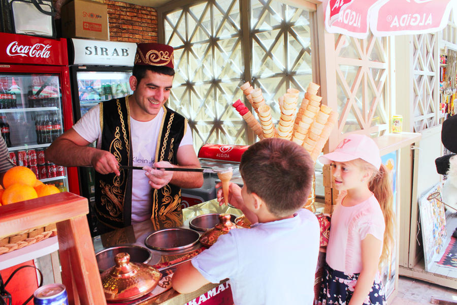 İçəri Şəhərdə Baku Summer Food Fest yemək festivalı başladı (FOTO)