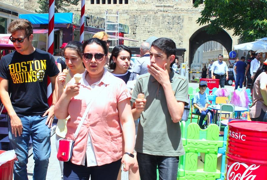 İçəri Şəhərdə Baku Summer Food Fest yemək festivalı başladı (FOTO)