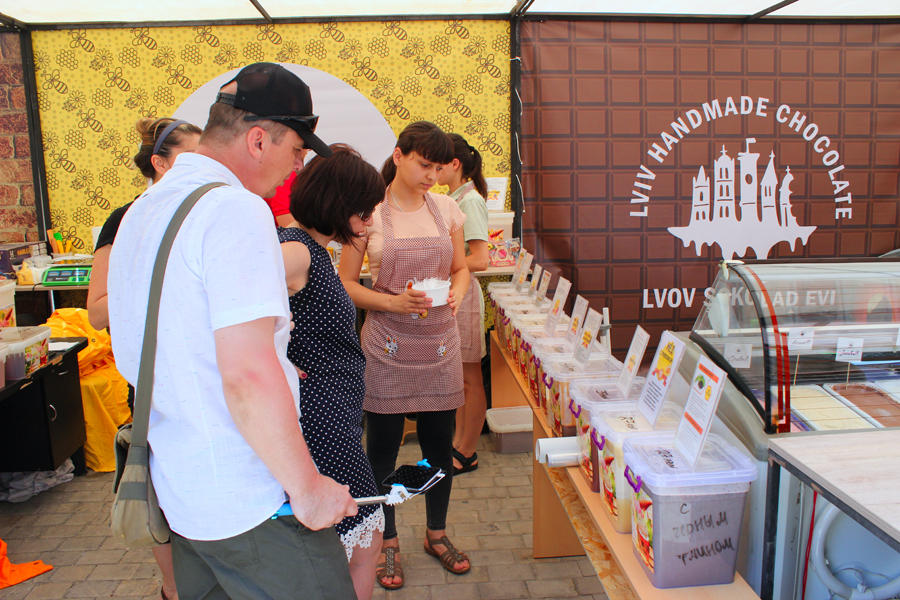 İçəri Şəhərdə Baku Summer Food Fest yemək festivalı başladı (FOTO)