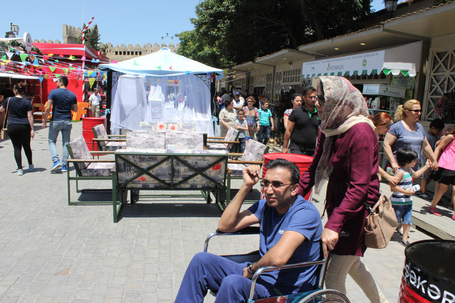 İçəri Şəhərdə Baku Summer Food Fest yemək festivalı başladı (FOTO)