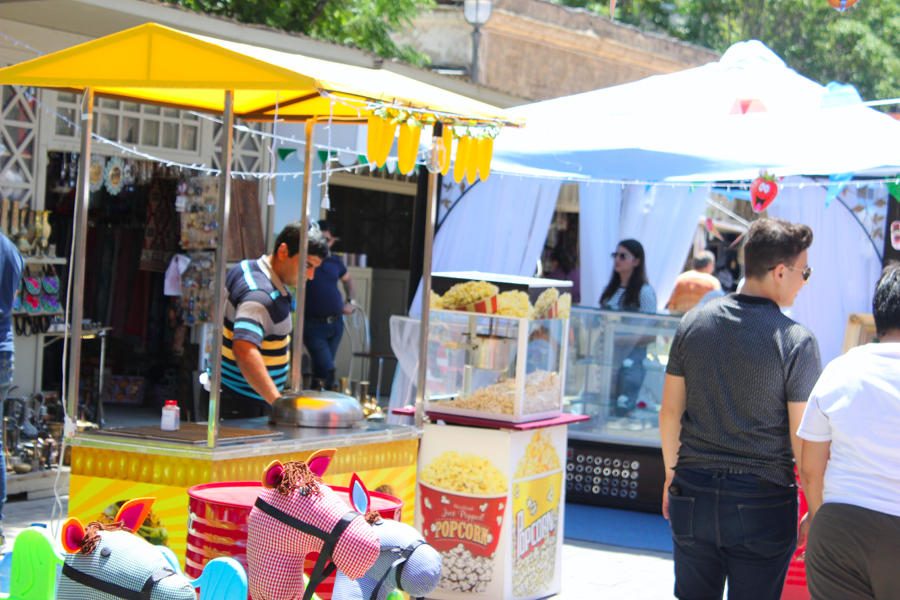 İçəri Şəhərdə Baku Summer Food Fest yemək festivalı başladı (FOTO)