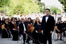 Ramil Qasımovdan Milli Qurtuluş Gününə töhfə - “Vətən nəğməsi” (FOTO/VİDEO)