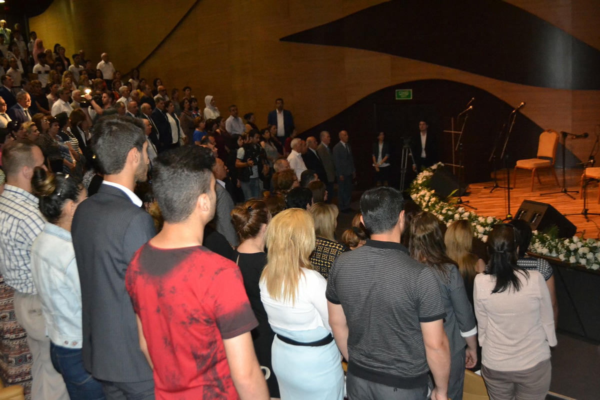 Beynəlxalq Muğam Mərkəzində Milli Qurtuluş gününə həsr olunmuş təntənəli tədbir kecirilib (FOTO)