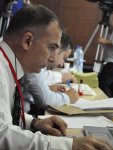 Azərbaycandakı Türkiyə vətəndaşları səs verməyə başlayıblar (FOTO)