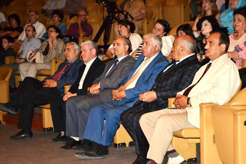 Beynəlxalq Muğam Mərkəzində dastan gecələri (FOTO)