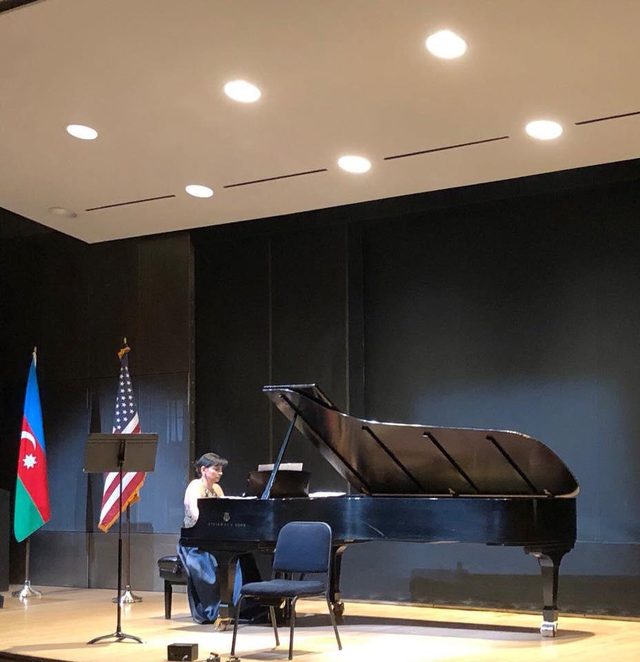 Nyu-Yorkda Azərbaycan Xalq Cümhuriyyətinin 100 illiyinə həsr olunmuş konsert keçirilib (FOTO)