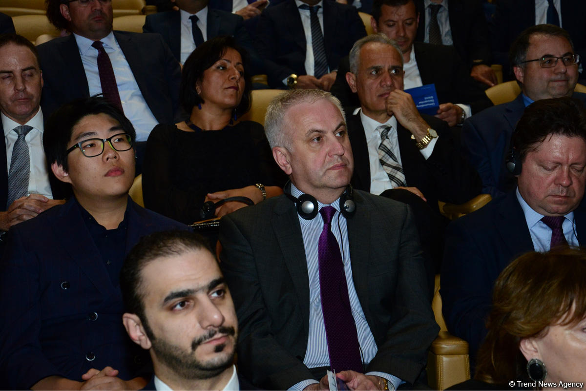 Bakıda Ümumdünya Qaçqınlar Günü ilə bağlı tədbir keçirilib (FOTO)