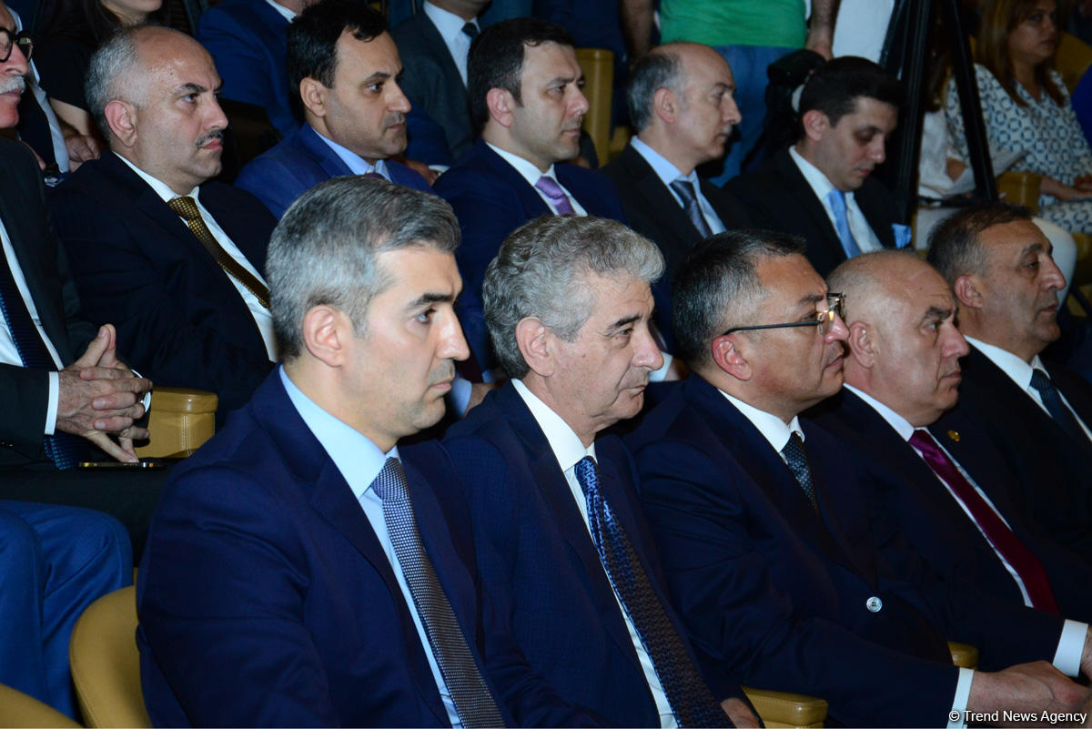 Bakıda Ümumdünya Qaçqınlar Günü ilə bağlı tədbir keçirilib (FOTO)