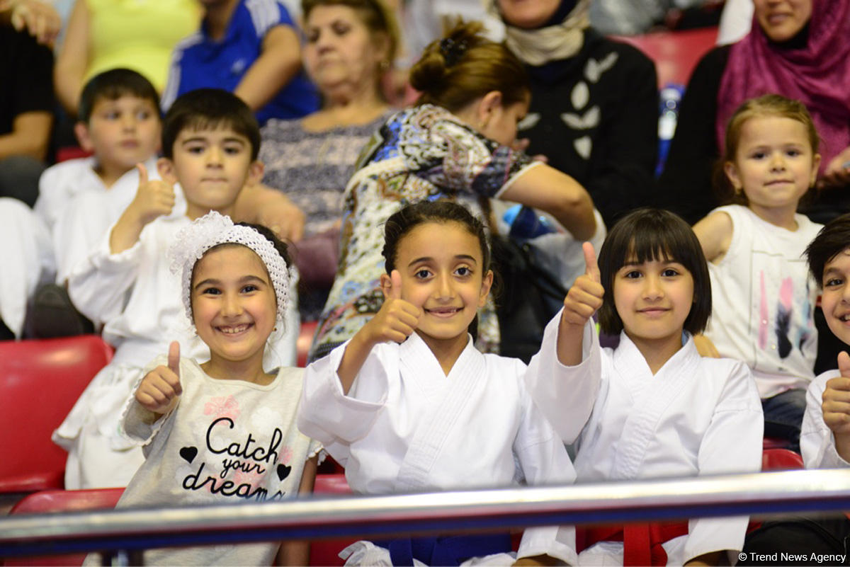 Milli Qəhrəman Albert Aqarunovun xatirəsinə həsr olunan beynəlxalq karate turniri keçirilir (FOTO)