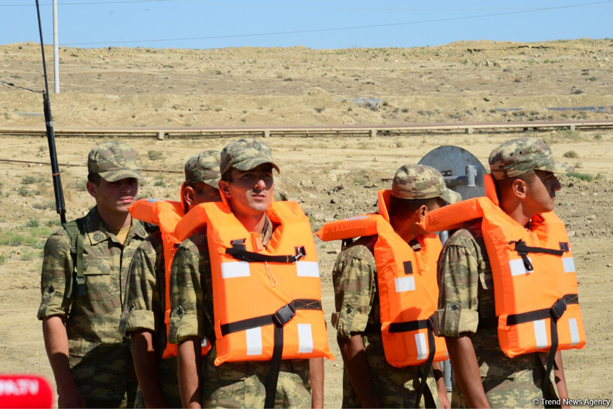 Mühəndis-İstehkam Qoşunları təlim keçirib (FOTO/VİDEO)
