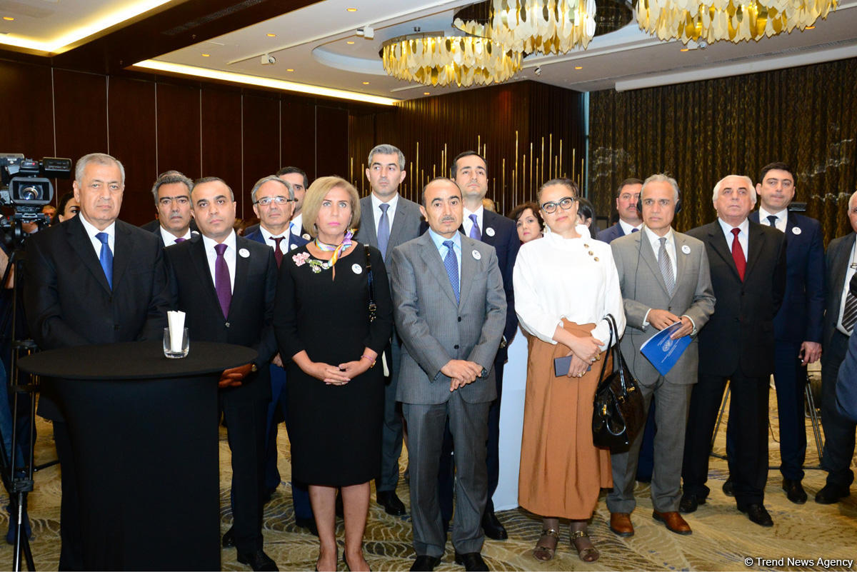 Əli Həsənov: Sevindirici haldır ki, QHT-lərin 99 faizi dövlətçiliyi təbliğ edir (YENİLƏNİB) (FOTO)