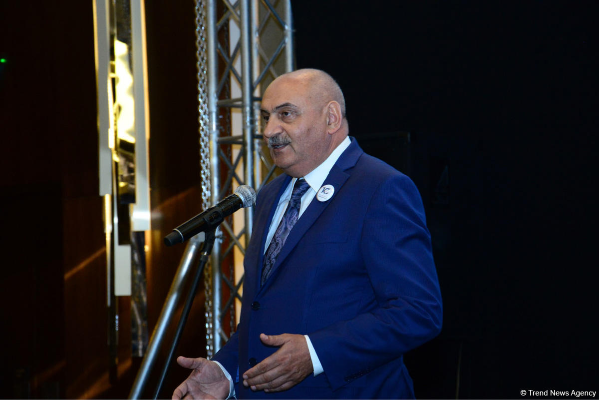 Əli Həsənov: Sevindirici haldır ki, QHT-lərin 99 faizi dövlətçiliyi təbliğ edir (YENİLƏNİB) (FOTO)