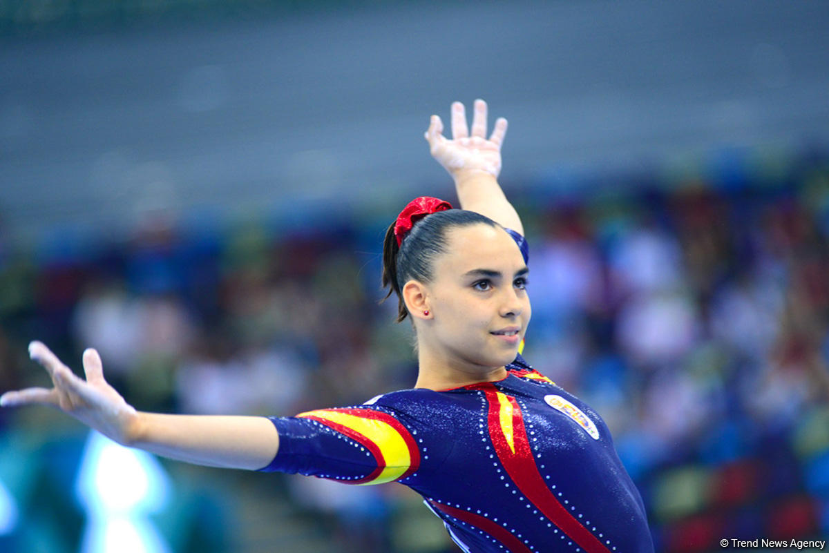 32 ölkədən olan gimnastlar Bakıda Yeniyetmələrin Olimpiya Oyunlarına vəsiqə uğrunda mübarizə aparır (FOTOREPORTAJ)