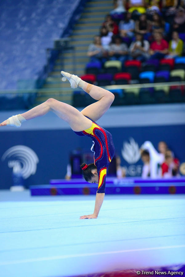 32 ölkədən olan gimnastlar Bakıda Yeniyetmələrin Olimpiya Oyunlarına vəsiqə uğrunda mübarizə aparır (FOTOREPORTAJ)