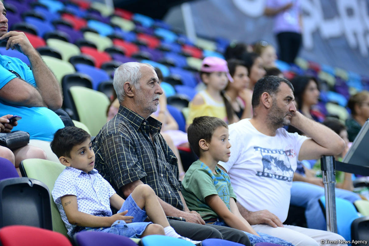 32 ölkədən olan gimnastlar Bakıda Yeniyetmələrin Olimpiya Oyunlarına vəsiqə uğrunda mübarizə aparır (FOTOREPORTAJ)