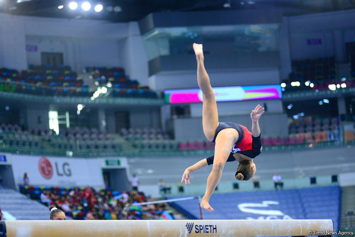 32 ölkədən olan gimnastlar Bakıda Yeniyetmələrin Olimpiya Oyunlarına vəsiqə uğrunda mübarizə aparır (FOTOREPORTAJ)