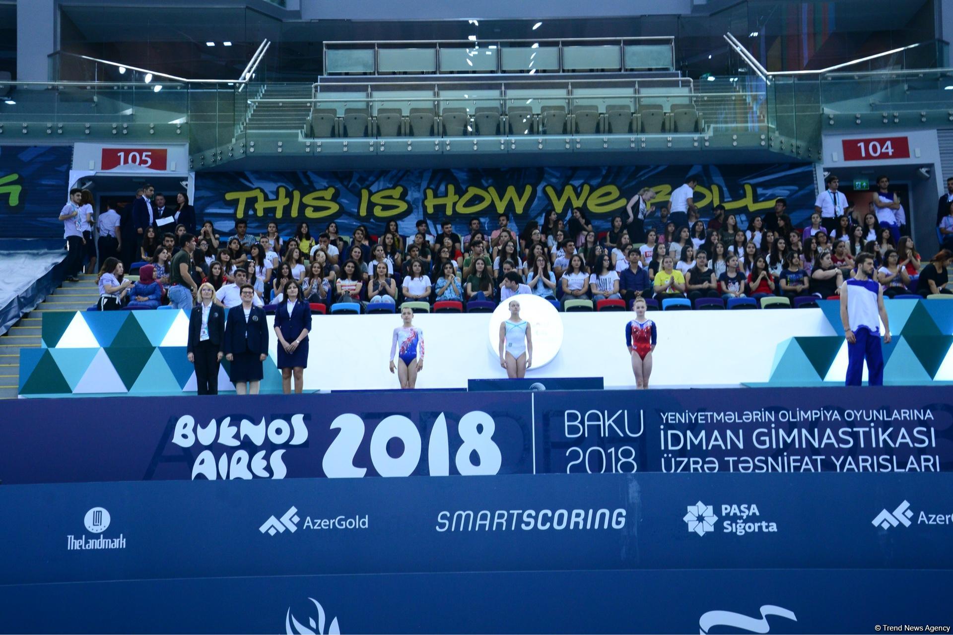 Bakıda Yeniyetmələrin Olimpiya Oyunlarına idman gimnastikası üzrə təsnifat yarışlarının qalibləri mükafatlandırılıb (FOTO)
