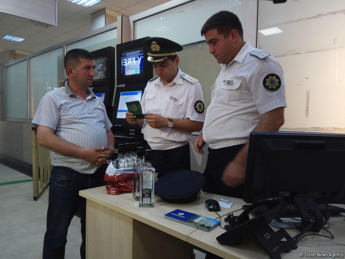 Mayda "Sınıq Körpü" gömrük postundan 60 minə yaxın nəqliyyat vasitəsi keçib (FOTO)