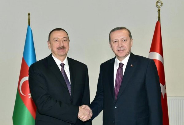 Prezident İlham Əliyev Rəcəb Tayyib Ərdoğanı seçkilərdə əldə etdiyi inamlı qələbə münasibətilə təbrik edib