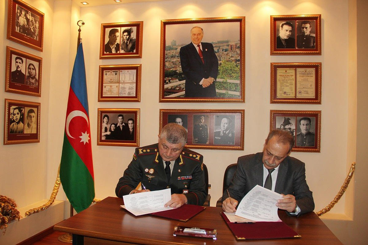 Bilik Fondu Azərbaycan Ordusunun 100 illiyinə silsilə tədbirlər həsr edib (FOTO)