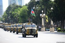 Azərbaycan Silahlı Qüvvələrinin 100 illik yubileyi münasibətilə hərbi parad keçirilib (YENİLƏNİB) (FOTO/VİDEO)