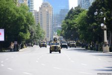 Azərbaycan Silahlı Qüvvələrinin 100 illik yubileyi münasibətilə hərbi parad keçirilib (YENİLƏNİB) (FOTO/VİDEO)