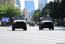 Azərbaycan Silahlı Qüvvələrinin 100 illik yubileyi münasibətilə hərbi parad keçirilib (YENİLƏNİB) (FOTO/VİDEO)