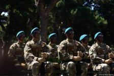 Azərbaycan Silahlı Qüvvələrinin 100 illik yubileyi münasibətilə hərbi parad keçirilib (YENİLƏNİB) (FOTO/VİDEO)