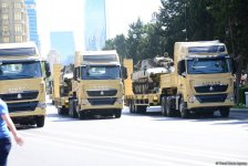 Azərbaycan Silahlı Qüvvələrinin 100 illik yubileyi münasibətilə hərbi parad keçirilib (YENİLƏNİB) (FOTO/VİDEO)