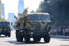 Azərbaycan Silahlı Qüvvələrinin 100 illik yubileyi münasibətilə hərbi parad keçirilib (YENİLƏNİB) (FOTO/VİDEO)