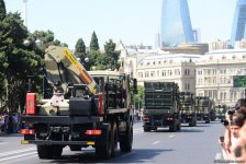 Azərbaycan Silahlı Qüvvələrinin 100 illik yubileyi münasibətilə hərbi parad keçirilib (YENİLƏNİB) (FOTO/VİDEO)