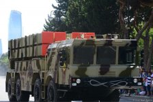 Azərbaycan Silahlı Qüvvələrinin 100 illik yubileyi münasibətilə hərbi parad keçirilib (YENİLƏNİB) (FOTO/VİDEO)