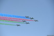 Azərbaycan Silahlı Qüvvələrinin 100 illik yubileyi münasibətilə hərbi parad keçirilib (YENİLƏNİB) (FOTO/VİDEO)