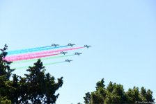 Azərbaycan Silahlı Qüvvələrinin 100 illik yubileyi münasibətilə hərbi parad keçirilib (YENİLƏNİB) (FOTO/VİDEO)