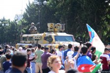 Silahlı Qüvvələrin 100 illiyi və 26 iyun Silahlı Qüvvələr Günü münasibətilə ölkədə yaşanan bayram əhval-ruhiyyəsi FOTOLARDA