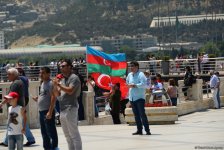 "Türk Ulduzları” Bakı səmasında nümunəvi uçuşlar edib (FOTO)