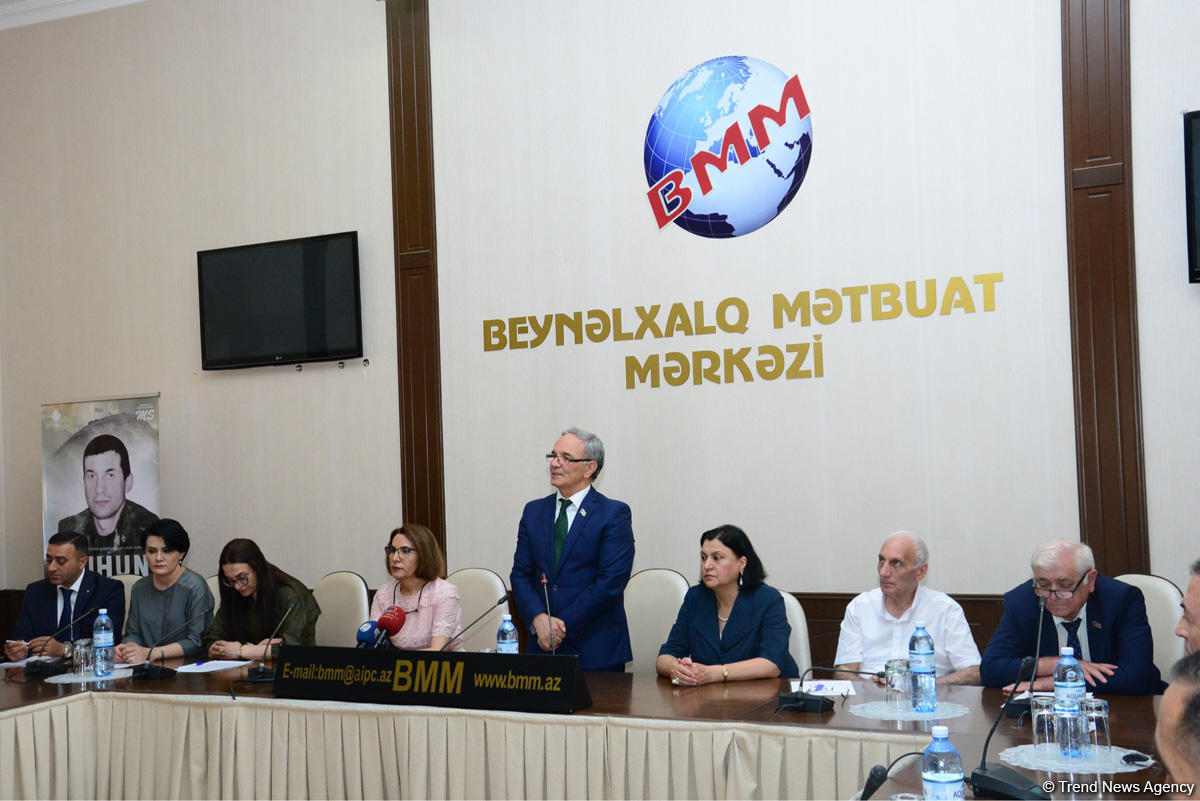 Əflatun Amaşov: Hərbi parad xalqı bir daha əmin etdi ki, Azərbaycan öz torpaqlarını işğaldan azad edəcək (FOTO)